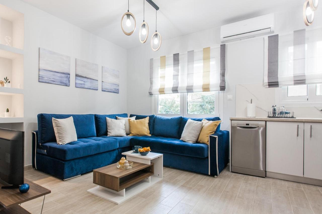 Luxury Seaside Apartment Next To Starbucks Opossite The Beach Park Of Flisvos Ateny Zewnętrze zdjęcie