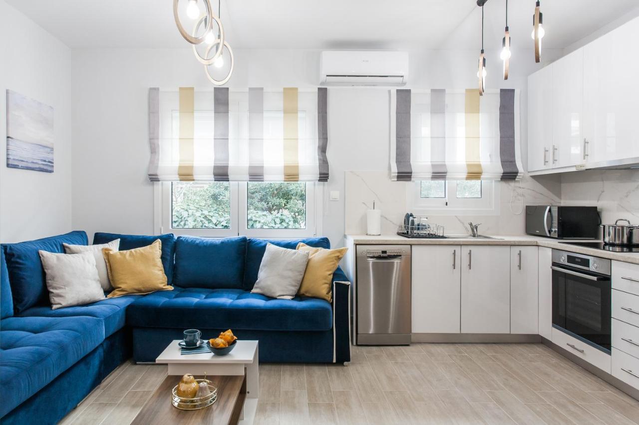 Luxury Seaside Apartment Next To Starbucks Opossite The Beach Park Of Flisvos Ateny Zewnętrze zdjęcie